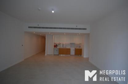 Apartment - 1 Bedroom - 2 Bathrooms for sale in La Vie - Jumeirah Beach Residence - Dubai