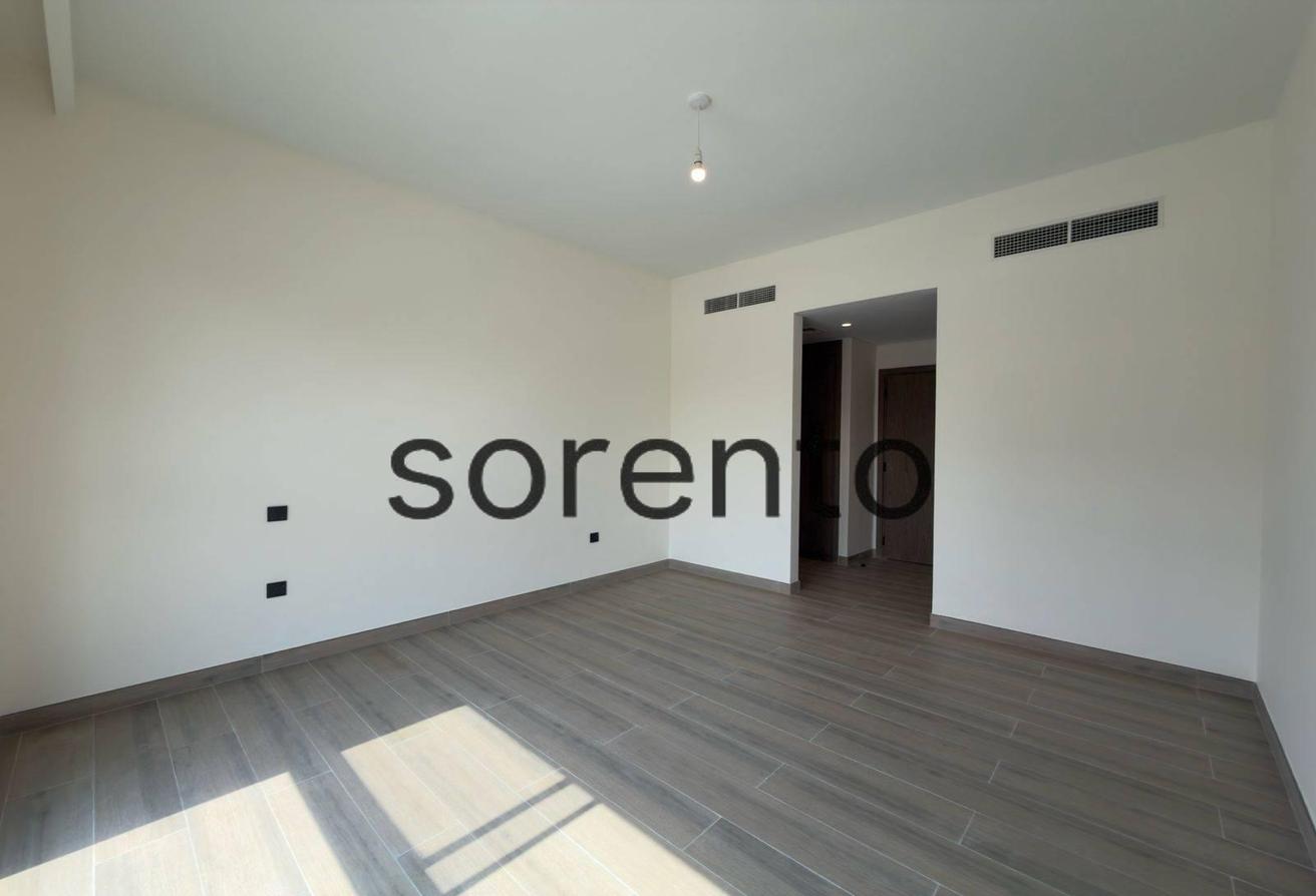 Corner Unit | Near Lagoon | Available Now photo 5