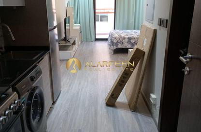Apartment - Studio - 1 Bathroom for rent in Binghatti Crystals - Dubai Silicon Oasis - Dubai