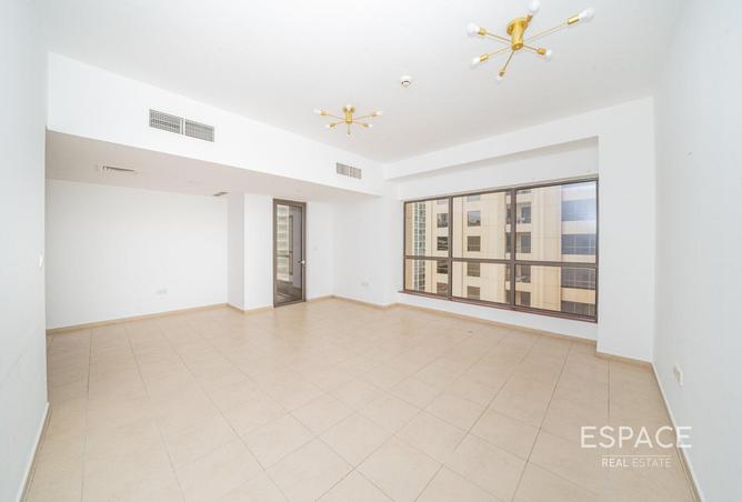 73111624 - Property Image 3