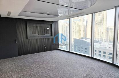 Office Space - Studio - 1 Bathroom for rent in The Binary Tower - Business Bay - Dubai