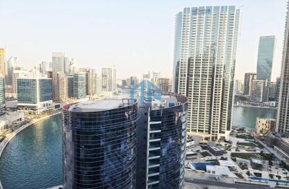 Office Space - Studio - 1 Bathroom for rent in The Binary Tower - Business Bay - Dubai