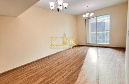 Apartment - 3 Bedrooms - 5 Bathrooms for rent in Roxana Residence C - Roxana Residences - District 12 - Jumeirah Village Circle - Dubai