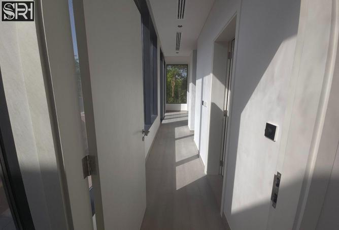 74243019 - Property Image 2