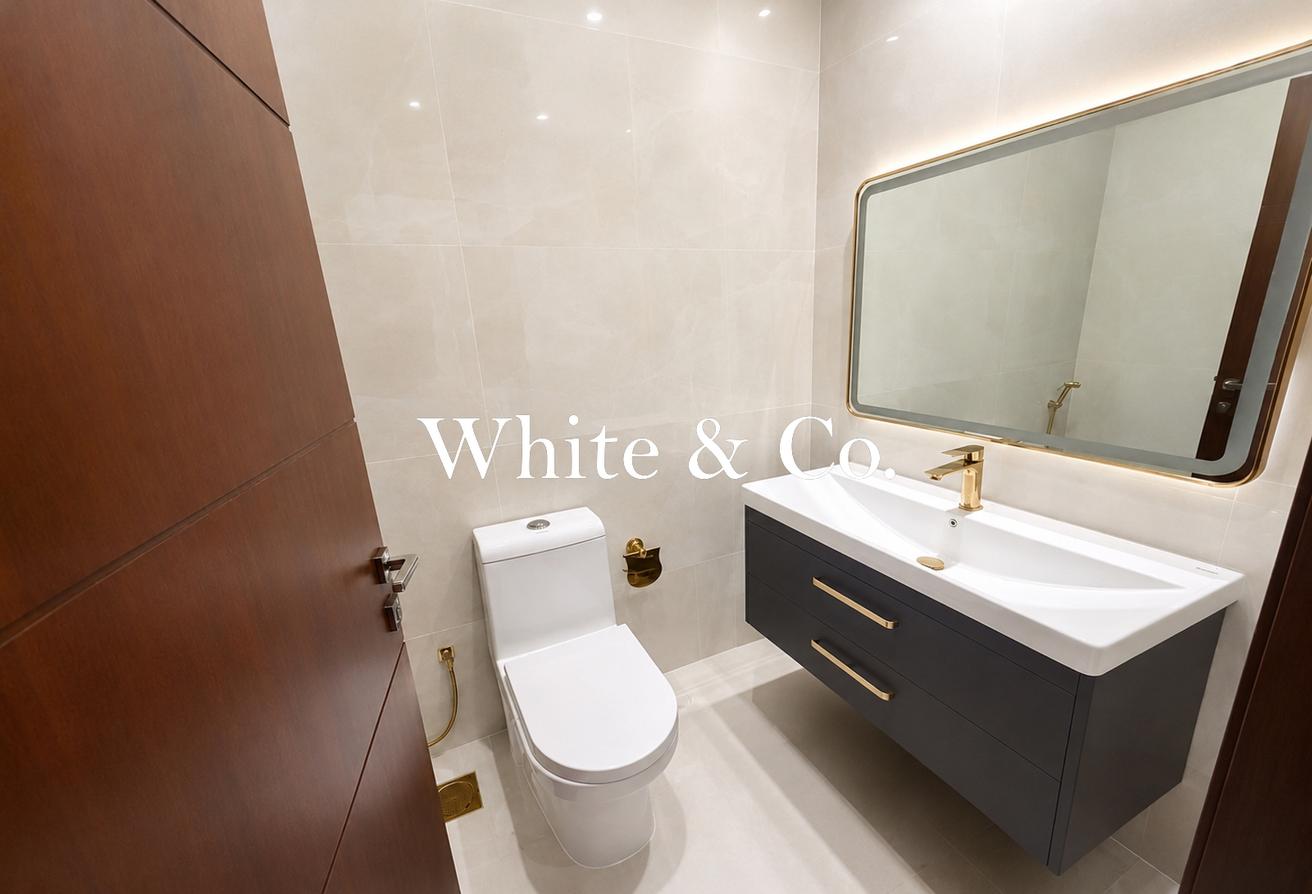 Big Layout | Home Cinema | Semi Furnished photo 18