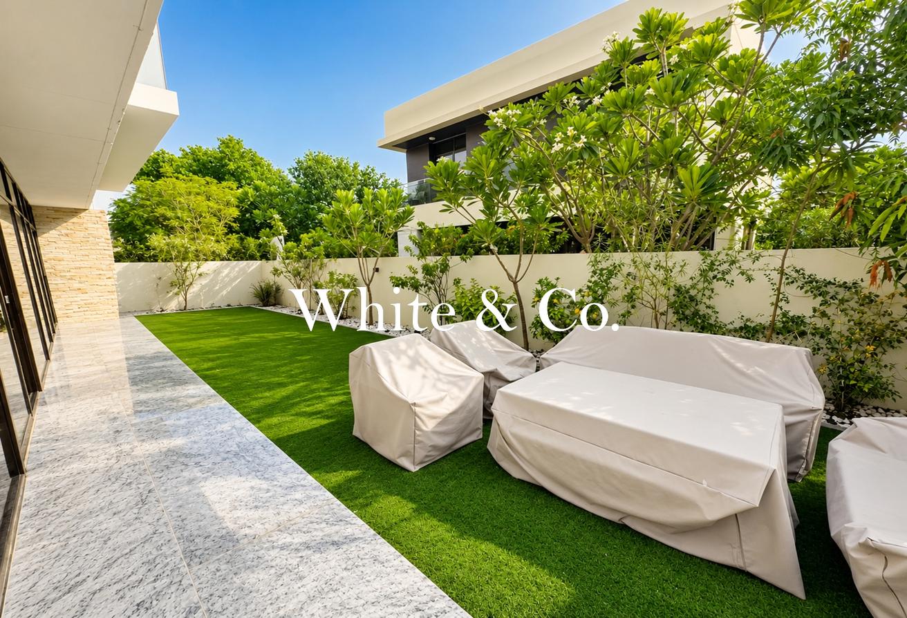 Big Layout | Home Cinema | Semi Furnished photo 9