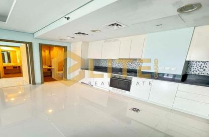 Apartment - 1 Bedroom - 2 Bathrooms for rent in Paramount Tower Hotel  and  Residences - Business Bay - Dubai