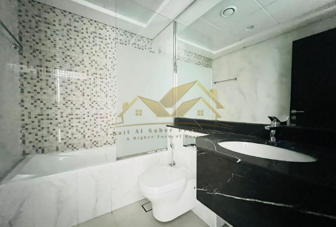 2OmOE6FQrU8 - Property Image 3