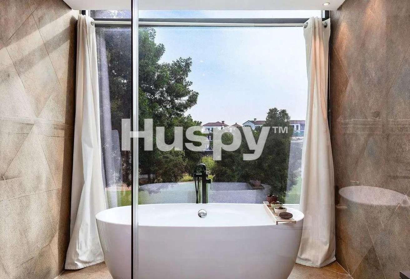 Golf Course Views | Upgraded | Modern Living photo 8