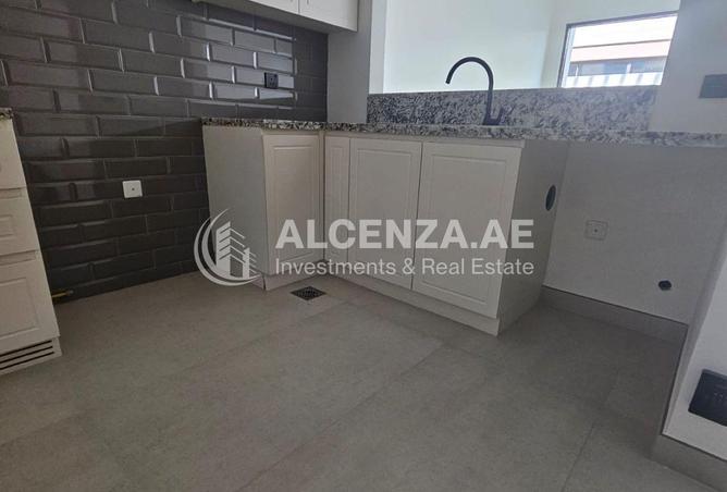 73851124 - Property Image 3