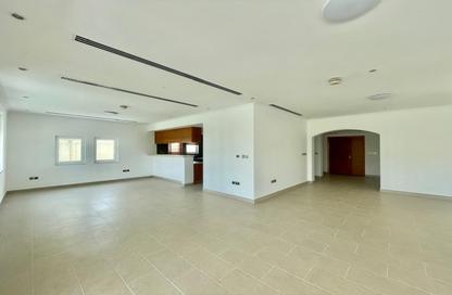 Villa - 3 Bedrooms - 4 Bathrooms for rent in District 6 - Jumeirah Park - Dubai
