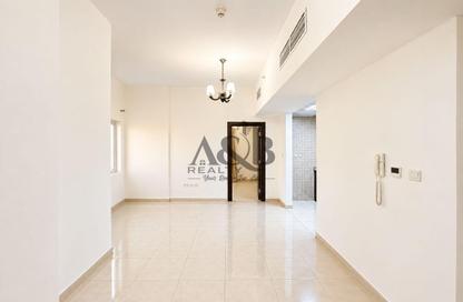Apartment - 1 - 2 for rent in Silicon Gates 2 - Silicon Gates - Dubai Silicon Oasis - Dubai