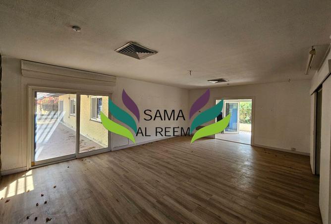 99553995 - Property Image 2