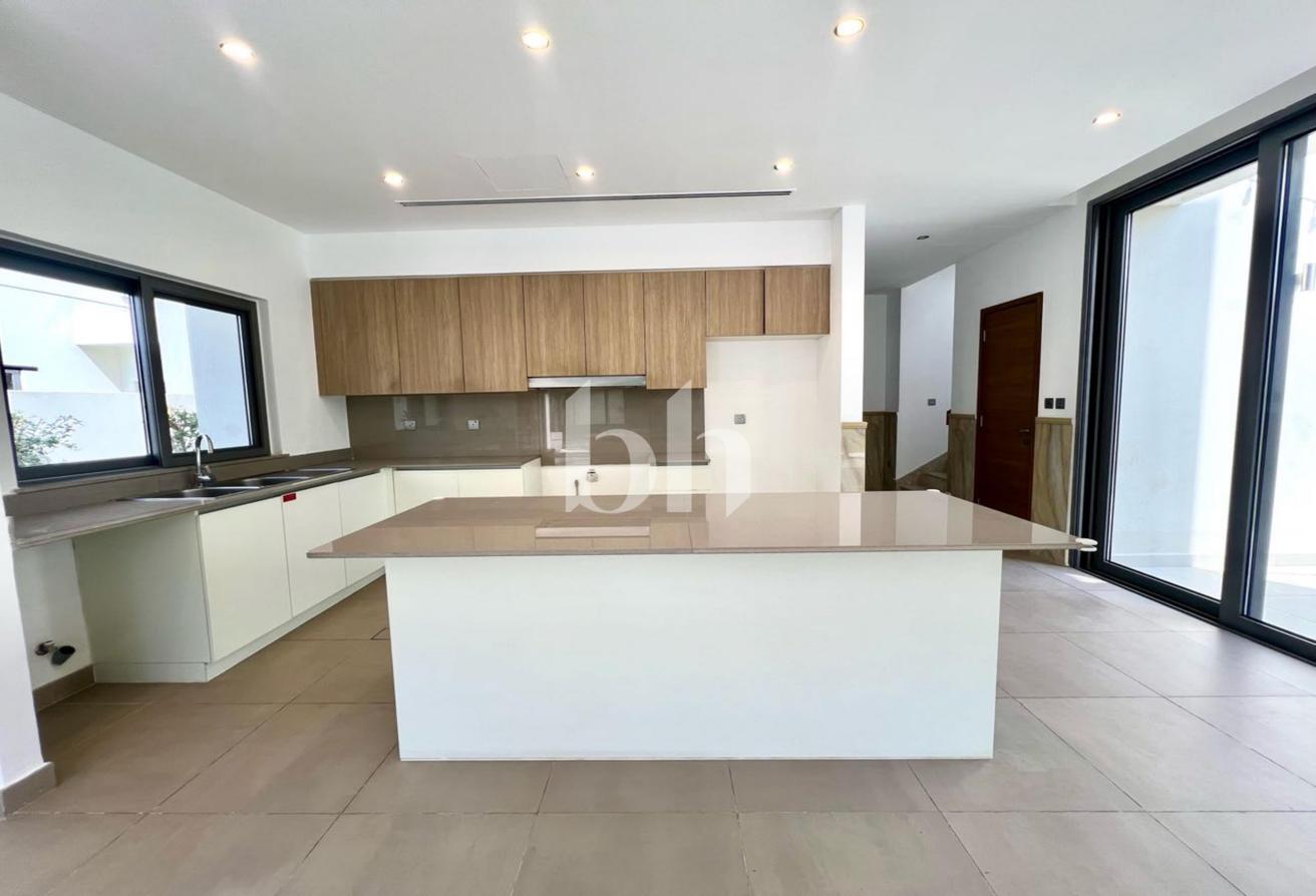Vacant Soon | Excellent location | Viewable photo 9