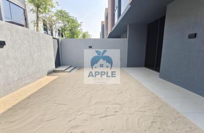 Townhouse - 3 - 5 for rent in Saro - Masaar - Tilal City - Sharjah