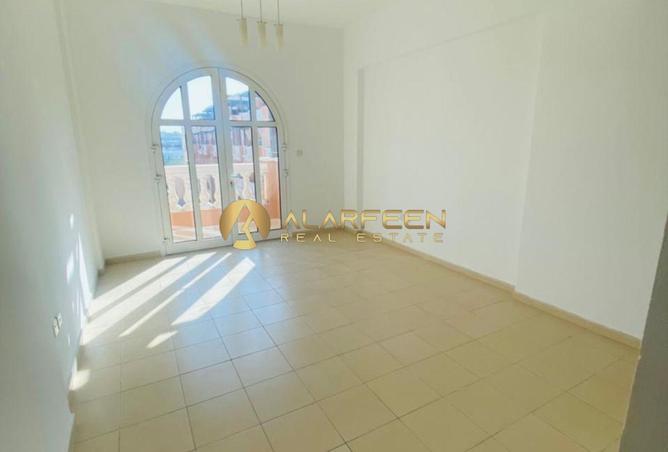 82376882 - Property Image 2