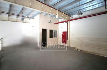 Warehouse - Studio for rent in Al Sajaa - Sharjah