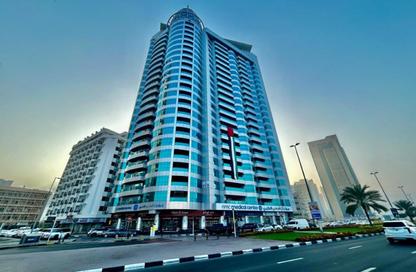 Office Space - Studio - 2 for rent in Palm Tower 1 - Palm Towers - Al Majaz - Sharjah