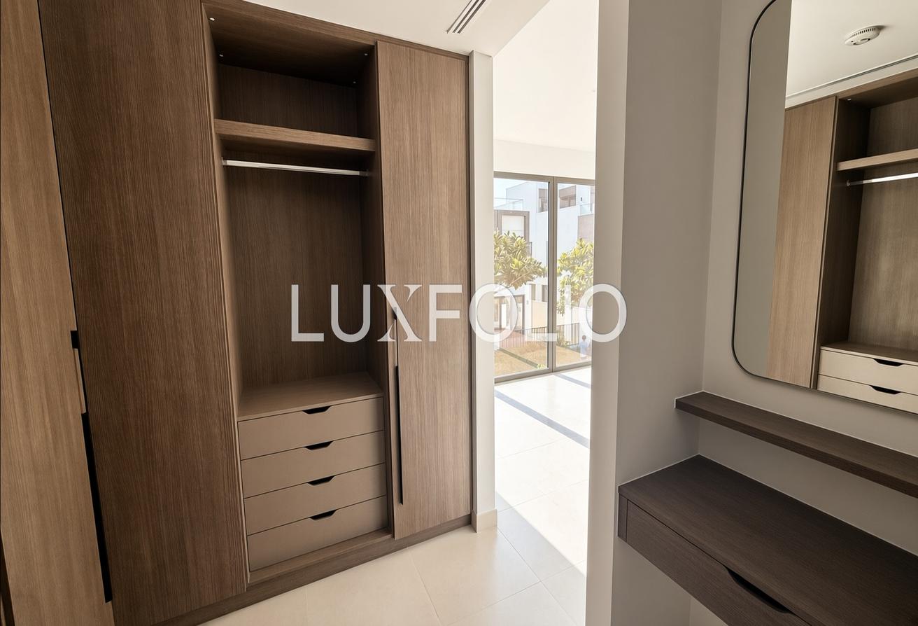 Greenbelt | Opposite Amenities | 5 Bed Variant photo 8