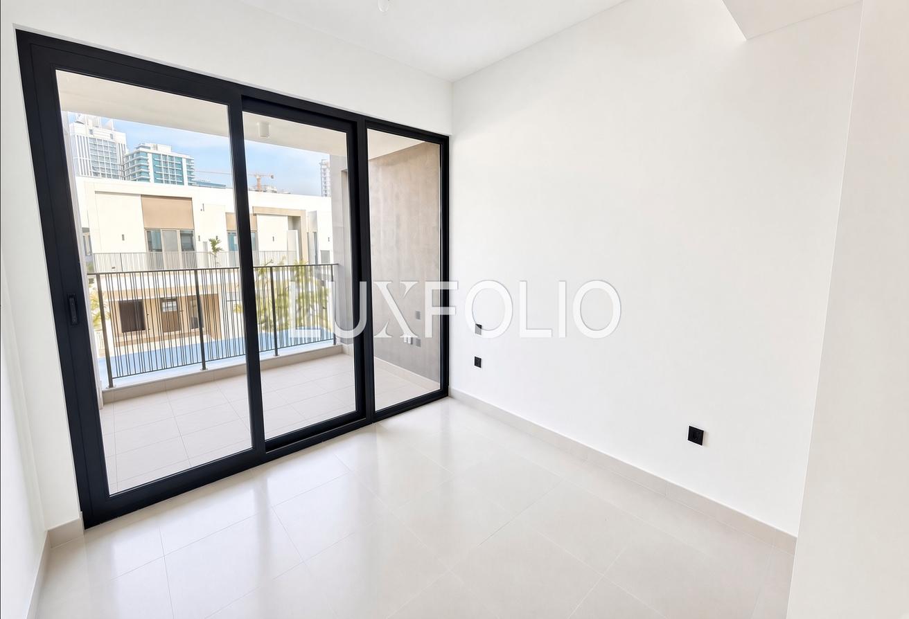 Greenbelt | Opposite Amenities | 5 Bed Variant photo 7