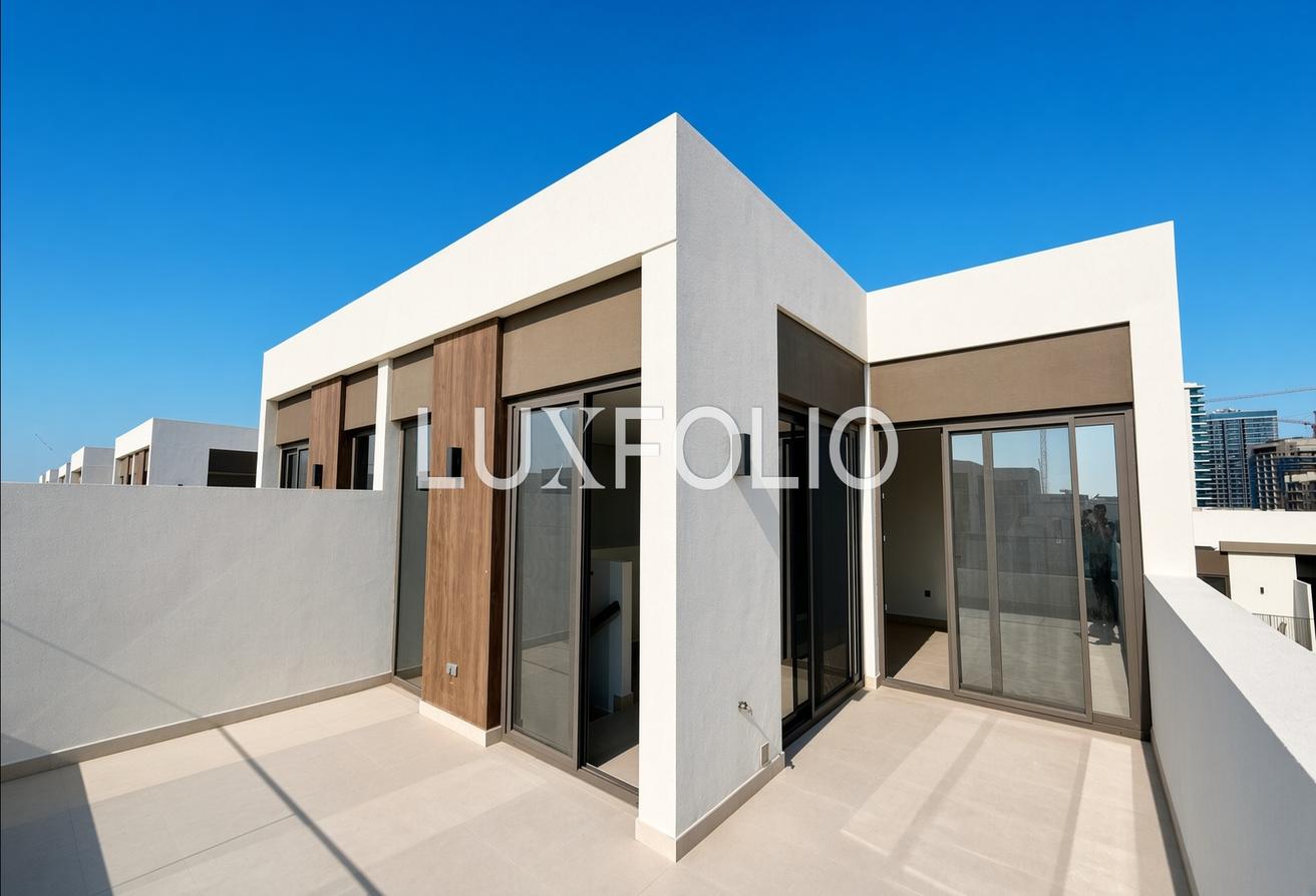 Greenbelt | Opposite Amenities | 5 Bed Variant photo 16