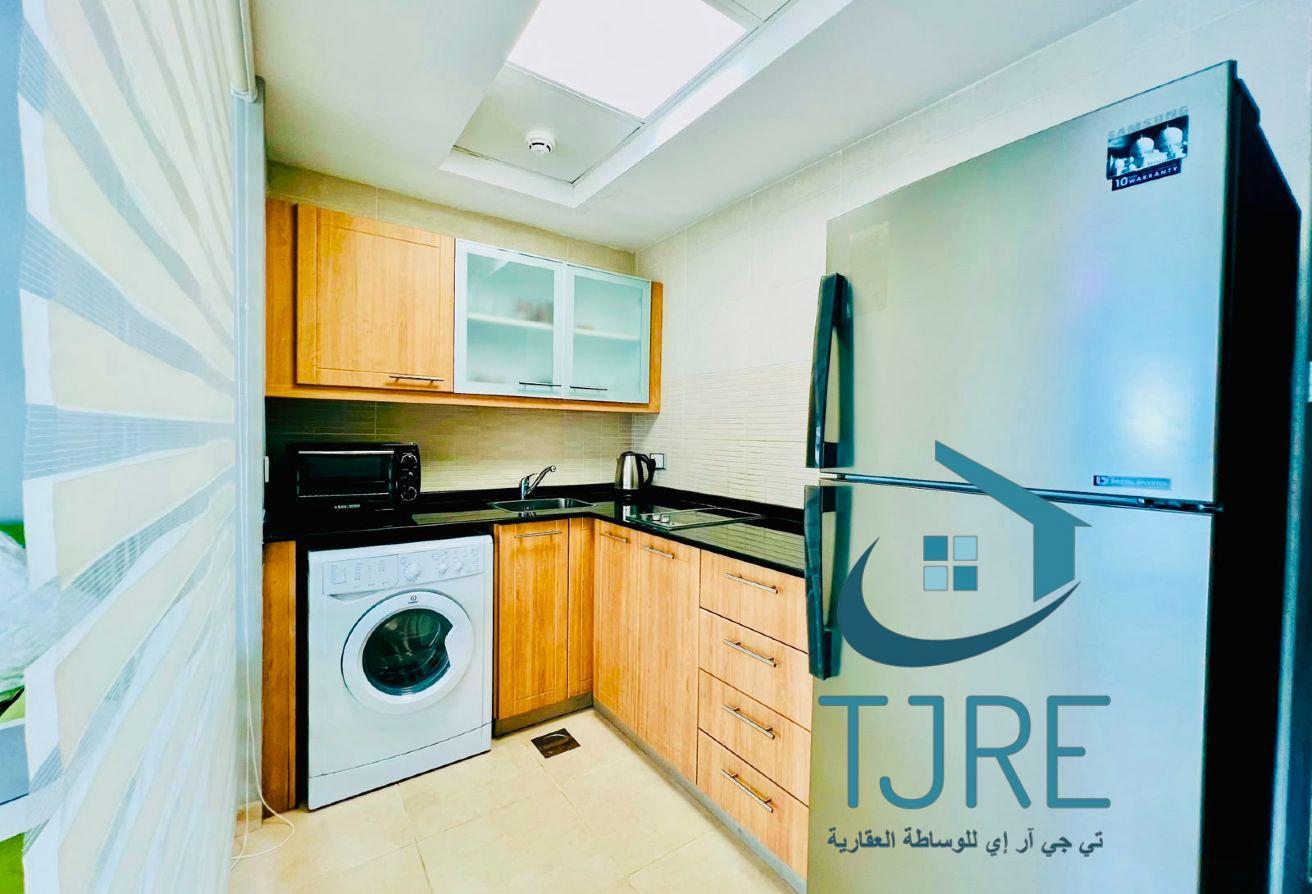 Studio Apartment in Zumurud Tower, Dubai Marina photo 4