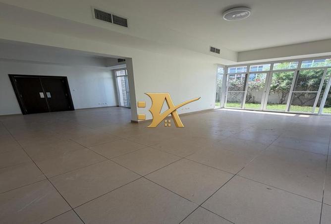 74644129 - صورة العقار 2