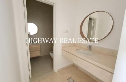 Villa - 4 - 6 for rent in Al Hooshi Villas - Hoshi - Al Badie - Sharjah
