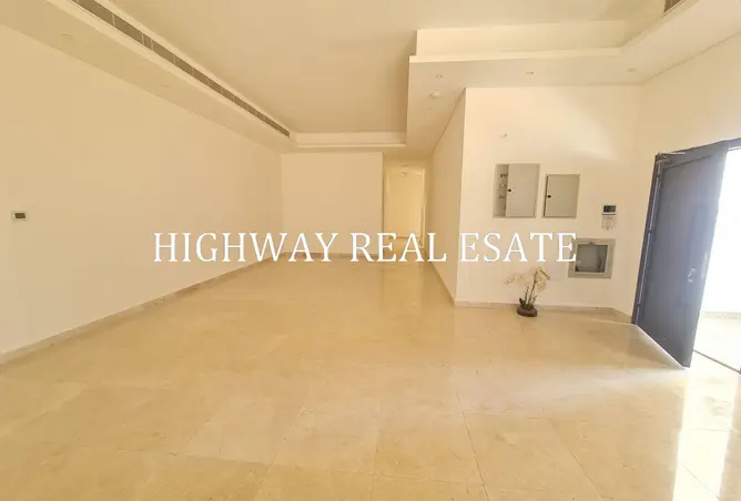 152820096 - Property Image 2