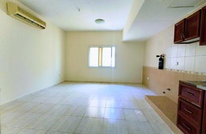 Apartment - Studio - 1 Bathroom for rent in Muwailih Building - Muwaileh - Sharjah Apartment - Studio - 1 Bathroom for rent in Muwailih Building - Muwaileh - Sharjah