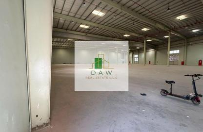 Warehouse - Studio - 2 Bathrooms for rent in Umm Dir - Umm Al Quwain