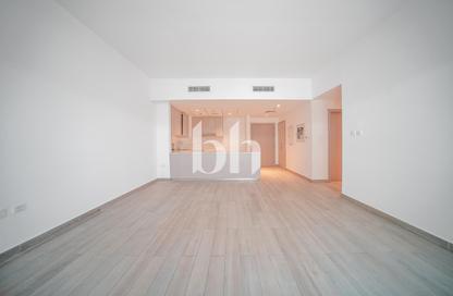 Apartment - 2 - 2 for rent in Waters Edge - Yas Island - Abu Dhabi