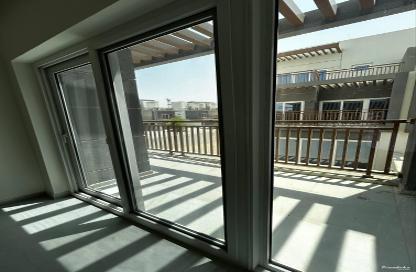 Townhouse - 4 - 4 for sale in Verona - Damac Hills 2 - Dubai