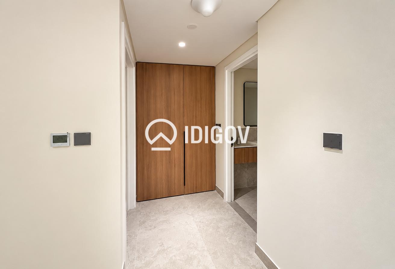 12 cheques | Brand new | Marina View photo 7