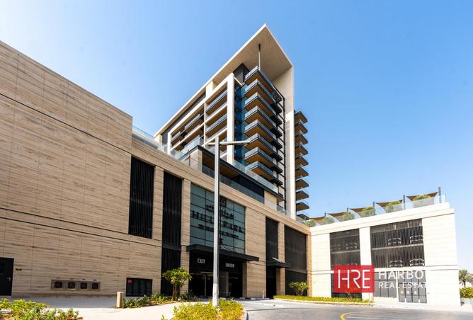 Boulevard View | 2 Parking Spots | Spacious 1BR photo 2