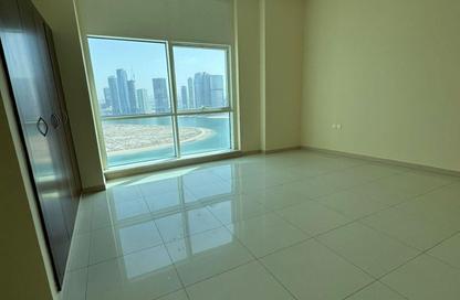Apartment - 3 Bedrooms - 4 Bathrooms for rent in Danat Al Khan Tower - Al Khan Lagoon - Al Khan - Sharjah