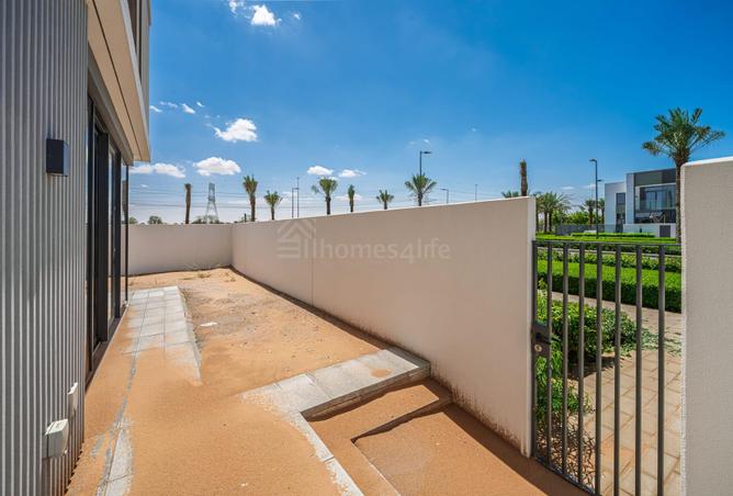 104669794 - Property Image 2