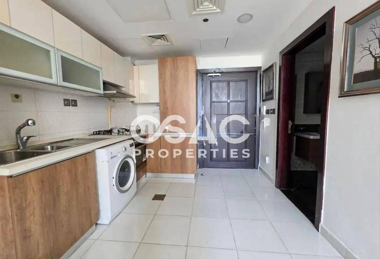 Spacious Studio | Fully Furnished | Near to Metro photo 8