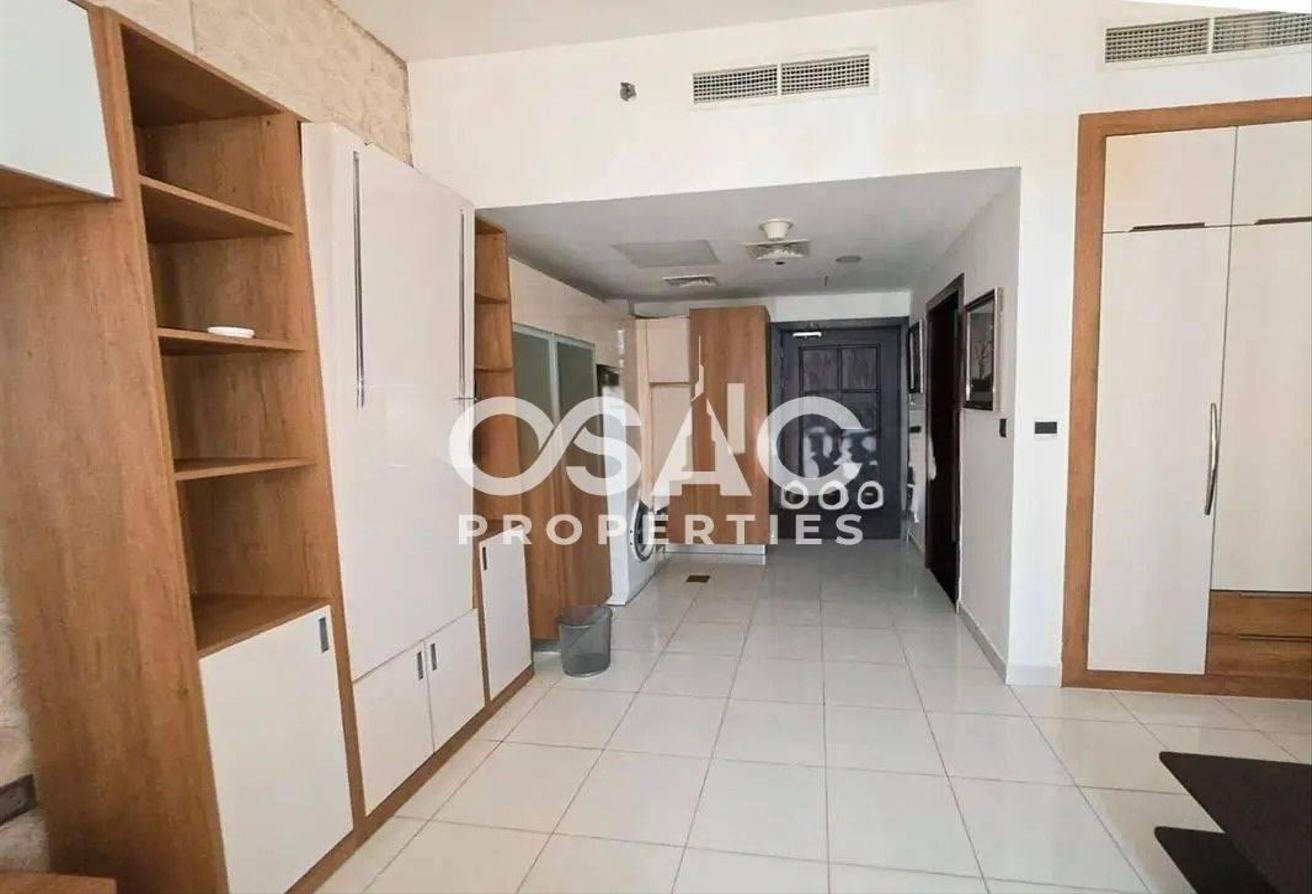 Spacious Studio | Fully Furnished | Near to Metro photo 5