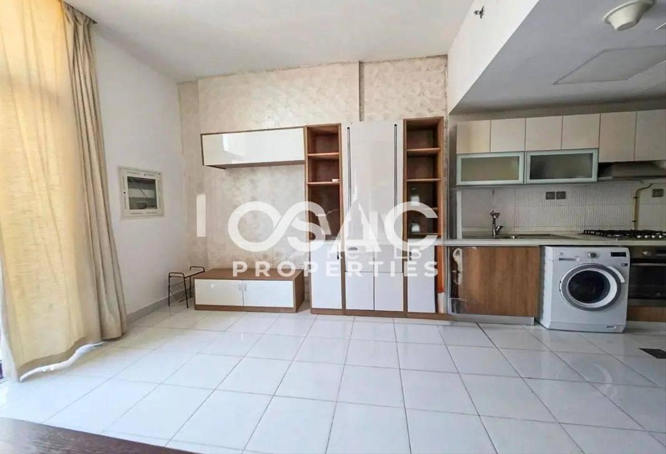 Spacious Studio | Fully Furnished | Near to Metro photo 6