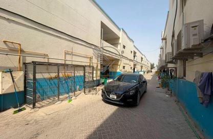 Labor Camp - Studio - 7+ for rent in Al Jlail - Al Sajaa - Sharjah