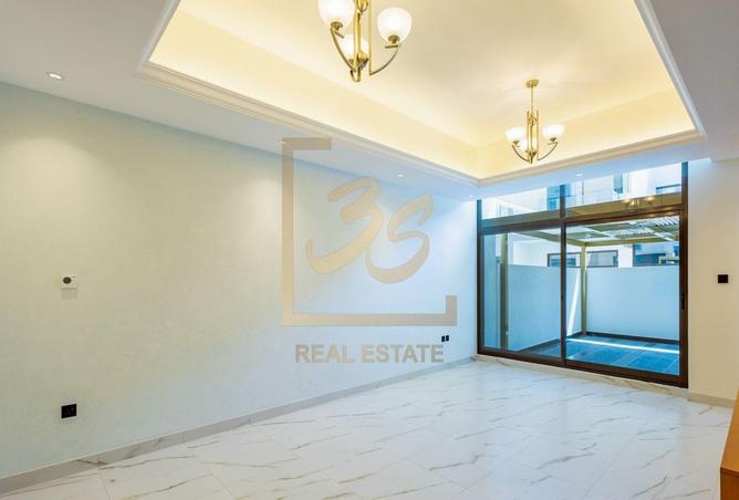 119024220 - Property Image 3
