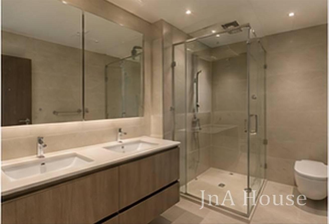 BRAND NEW | LUXURIOUS | SPACIOUS photo 7