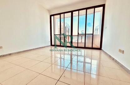 Apartment - 3 Bedrooms - 3 Bathrooms for rent in Al Najda Street - Abu Dhabi