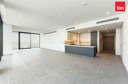 Apartment - 4 - 6 for rent in Peninsula Four - Peninsula - Business Bay - Dubai