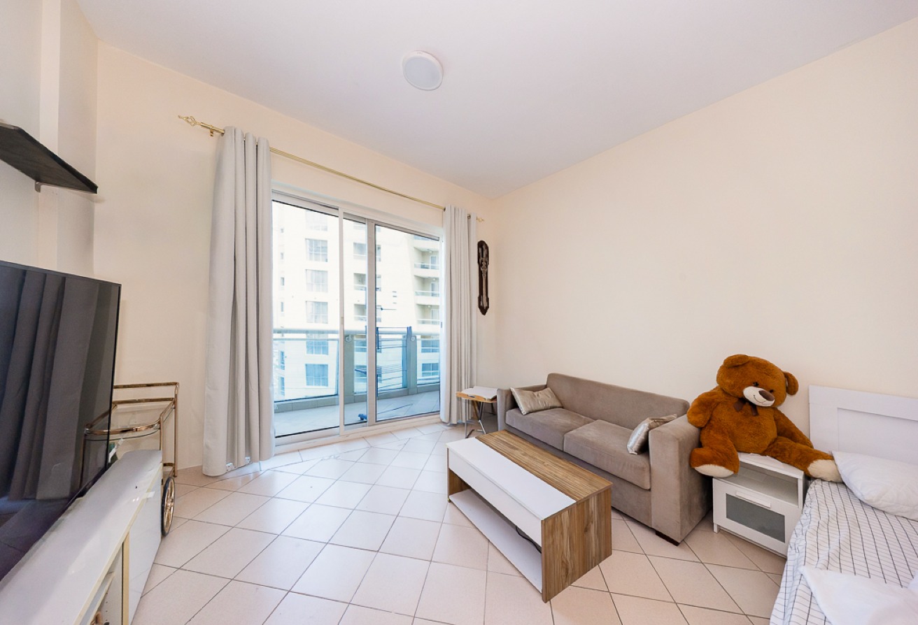 Studio apartment in Lago Vista C, Dubai Production City (IMPZ): 6