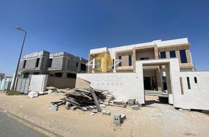Villa - 4 Bedrooms - 7 Bathrooms for sale in Hoshi - Al Badie - Sharjah