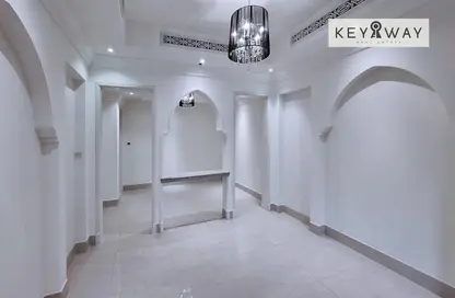 شقة - 2 غرف نوم - 3 حمامات للايجار في التاجر ريزيدنس - جزيرة المدينة القديمة - دبي القديمة - وسط مدينة دبي - دبي