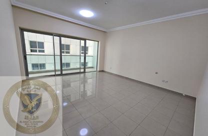Apartment - 4 Bedrooms - 6 Bathrooms for rent in Al Majaz 3 - Al Majaz - Sharjah Apartment - 4 Bedrooms - 6 Bathrooms for rent in Al Majaz 3 - Al Majaz - Sharjah