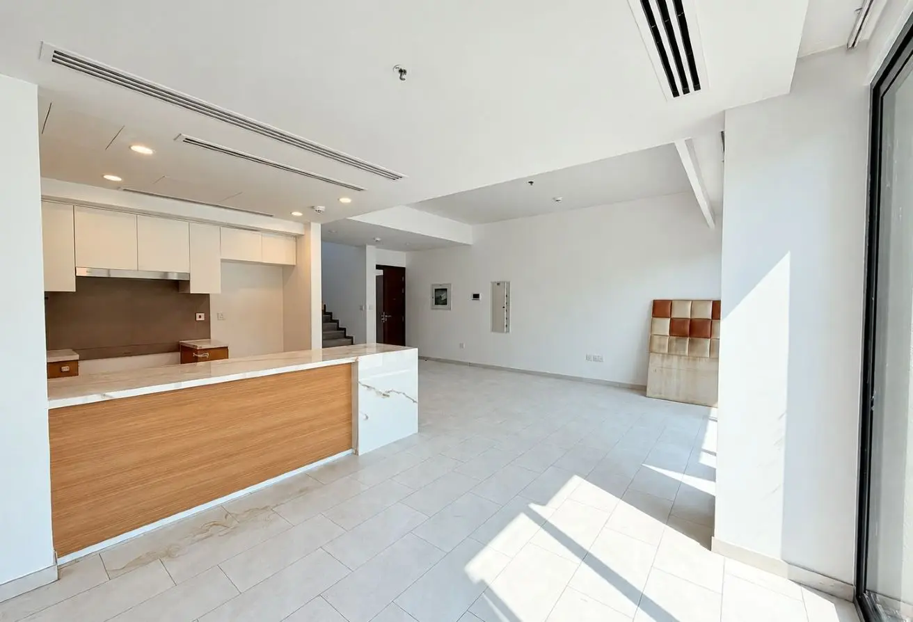 165585828 - Property Main Image
